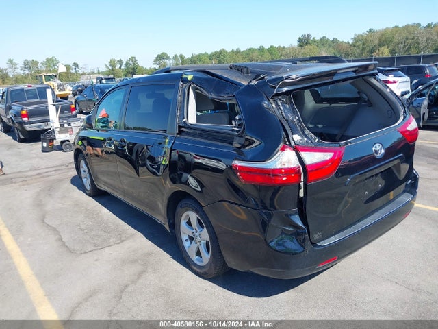 Toyota Sienna Le 8 Passenger 2017 5TDKZ3DC0HS786783 Image 3