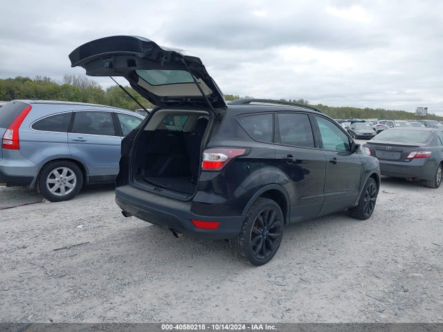 Ford ESCAPE SE 2018 1FMCU9GD4JUC56954 Image 4
