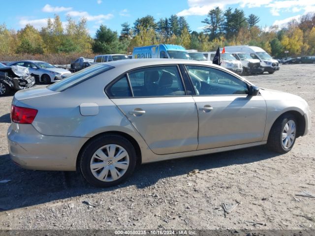 3VW2K7AJ9EM237154 Volkswagen Jetta 2.0l S