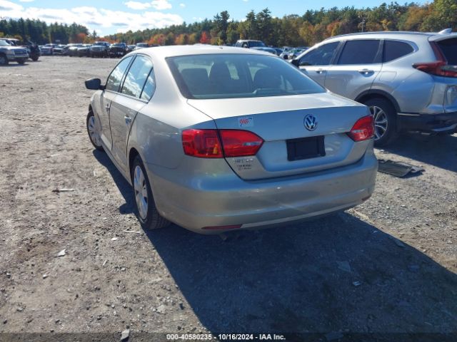 3VW2K7AJ9EM237154 Volkswagen Jetta 2.0l S