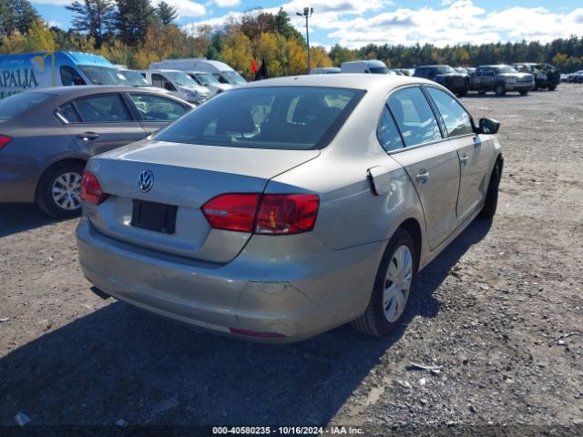 3VW2K7AJ9EM237154 Volkswagen Jetta 2.0l S
