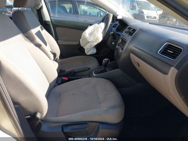 3VW2K7AJ9EM237154 Volkswagen Jetta 2.0l S