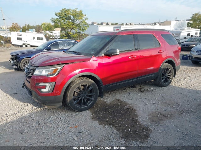 Ford EXPLORER XLT 2017 1FM5K8D83HGA19705 Image 2