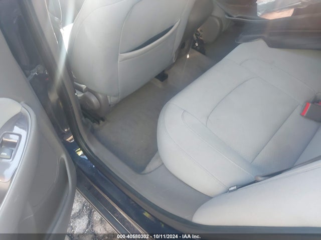 1G1ZC5ST1HF224429 Chevrolet Malibu 1fl