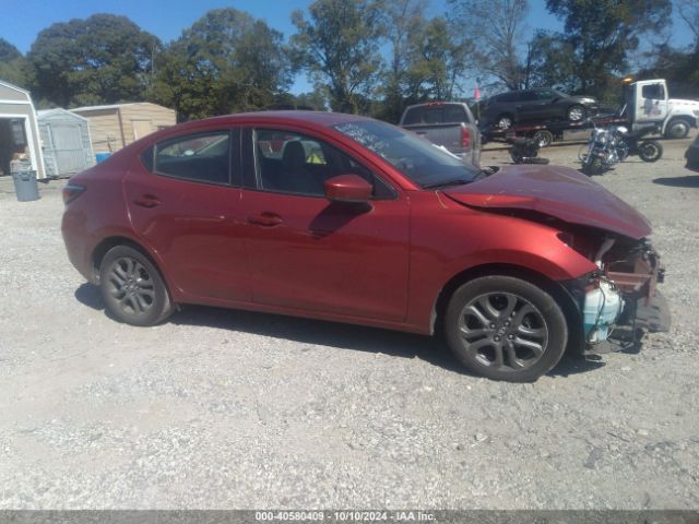 3MYDLBYV8KY521773 Toyota YARIS LE