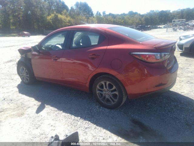 3MYDLBYV8KY521773 Toyota YARIS LE