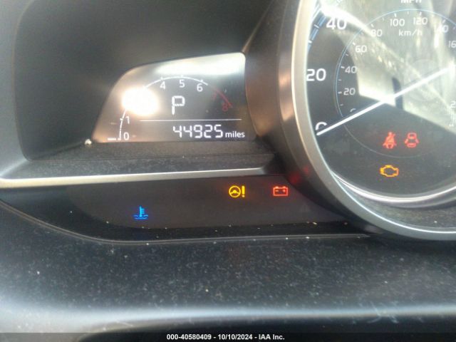 3MYDLBYV8KY521773 Toyota YARIS LE