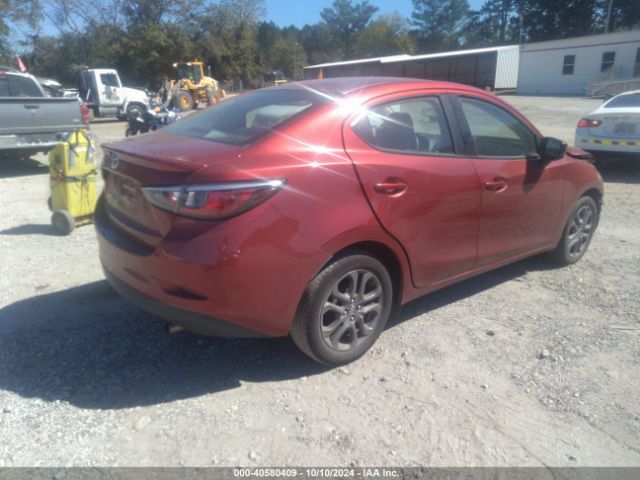 3MYDLBYV8KY521773 Toyota YARIS LE