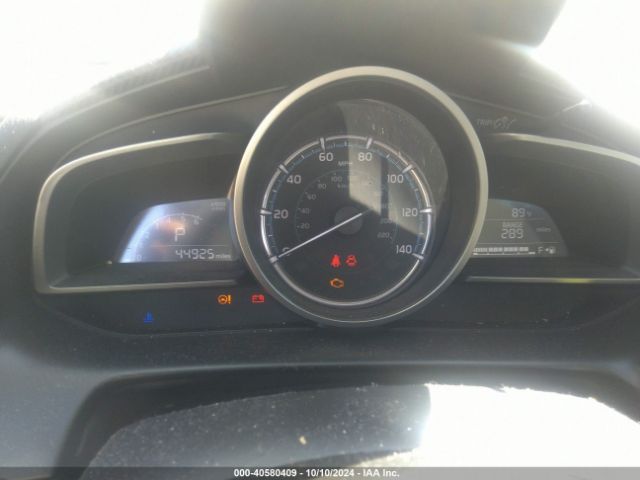 3MYDLBYV8KY521773 Toyota YARIS LE
