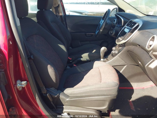Chevrolet Sonic Lt Auto 2018 1G1JD5SH5J4134885 Image 5