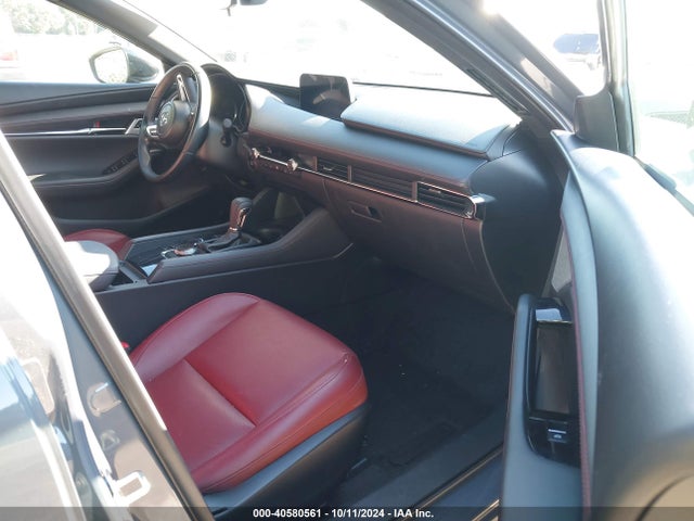 JM1BPALM5P1623935 Mazda Mazda3 2.5 S Carbon Edition