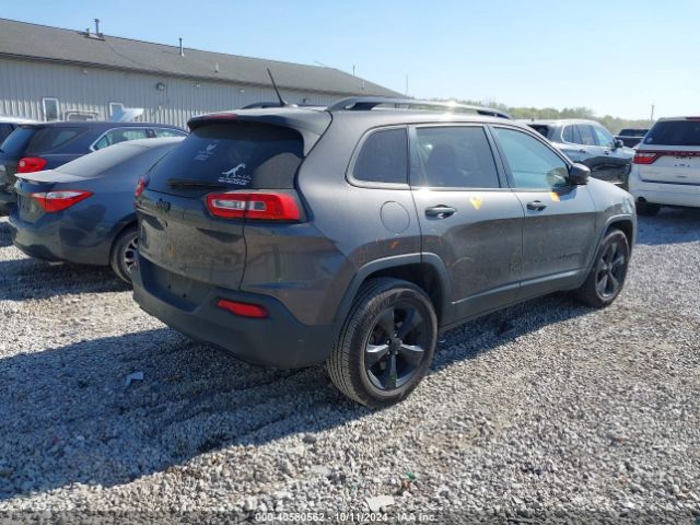 1C4PJMCB3JD526696 Jeep Cherokee Latitude 4x4