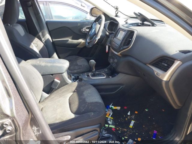 1C4PJMCB3JD526696 Jeep Cherokee Latitude 4x4
