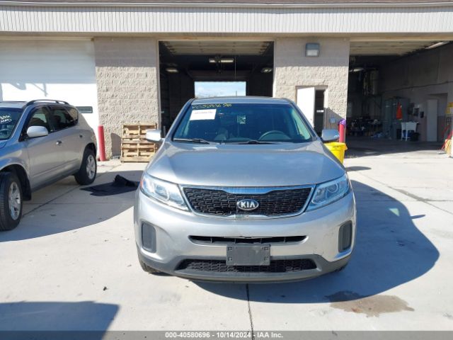 5XYKTCA66FG582449 KIA SORENTO LX