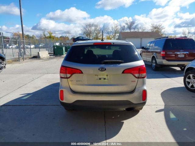 5XYKTCA66FG582449 KIA SORENTO LX