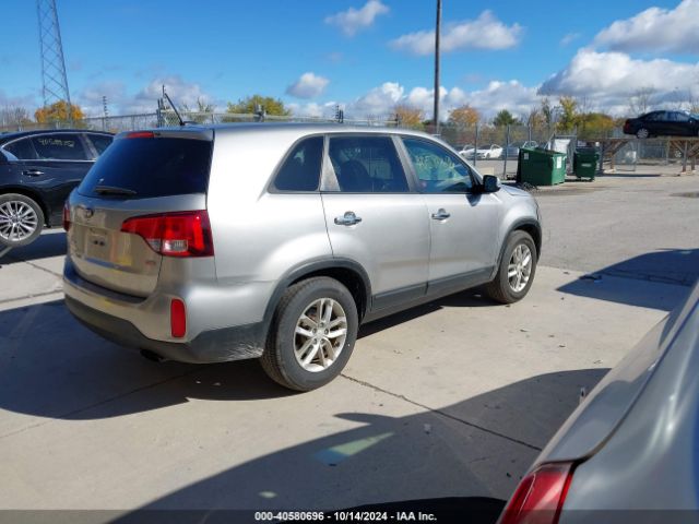 5XYKTCA66FG582449 KIA SORENTO LX