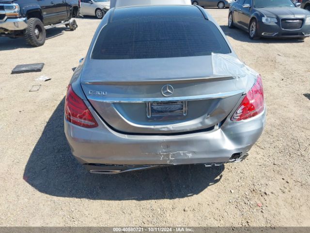 55SWF4JB4FU076801 Mercedes-Benz C 300 Luxury/sport