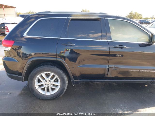 1C4RJFAG0JC195276 Jeep Grand Cherokee Laredo E 4x4