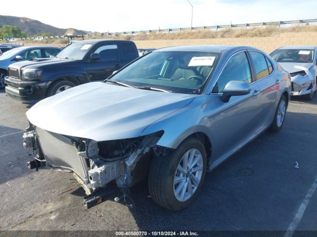 4T1C11AKXNU674040 Toyota CAMRY LE