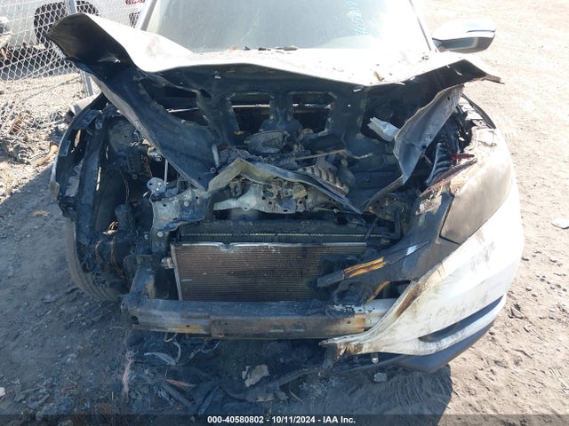 Honda HR-V EX 2016 3CZRU6H50GM760025 Image 10