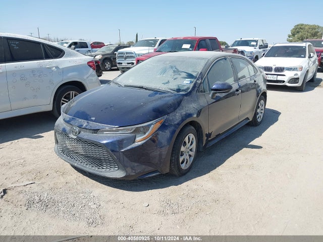 Toyota COROLLA LE 2022 5YFEPMAE8NP379409 Image 2