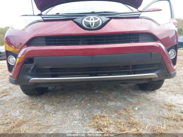 2T3RFREV7JW715241 Toyota Rav4 Adventure/xle