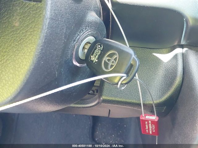 4T1BF1FK8HU665086 Toyota CAMRY SE
