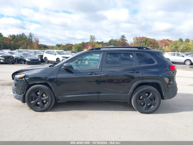 1C4PJMCSXGW104972 Jeep Cherokee Altitude