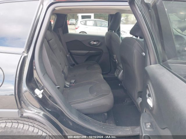 1C4PJMCSXGW104972 Jeep Cherokee Altitude