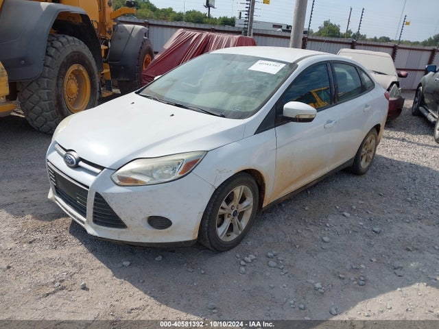 Ford FOCUS SE 2014 1FADP3F24EL413199 Image 2