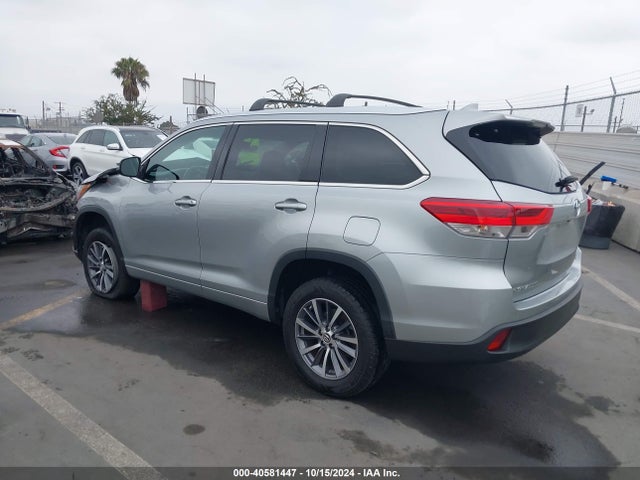 Toyota Highlander Xle 2017 5TDKZRFH1HS509295 Image 3