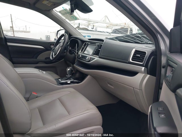 Toyota Highlander Xle 2017 5TDKZRFH1HS509295 Image 5