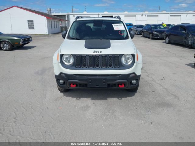 ZACCJBCT0FPB52308 Jeep Renegade Trailhawk