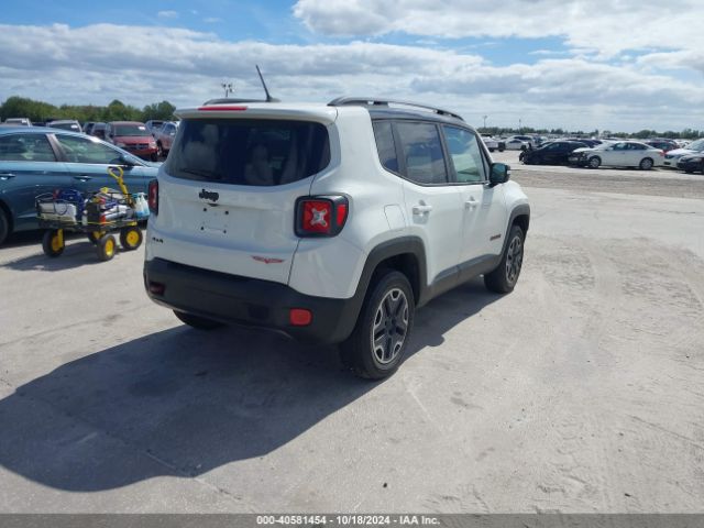 ZACCJBCT0FPB52308 Jeep Renegade Trailhawk
