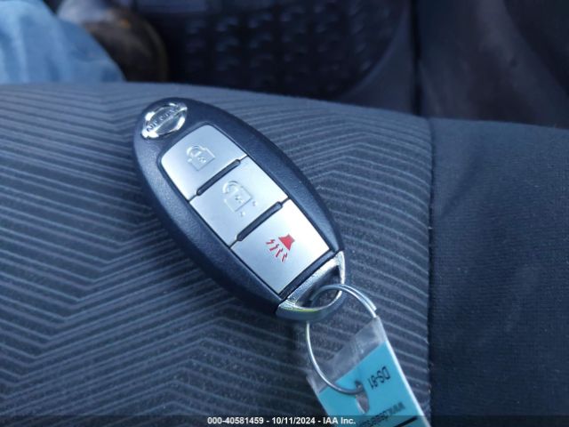 KNMAT2MV9GP658477 Nissan ROGUE SV