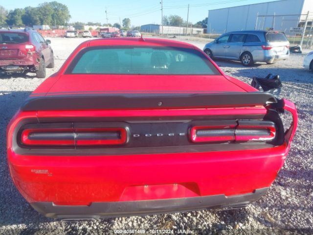 2C3CDZFJ1GH288787 Dodge Challenger 392 Hemi Scat Pack Shaker