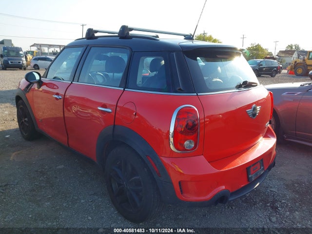 2011 MINI COOPER S COUNTRYMAN WMWZC5C53BWM10257 Photo 2