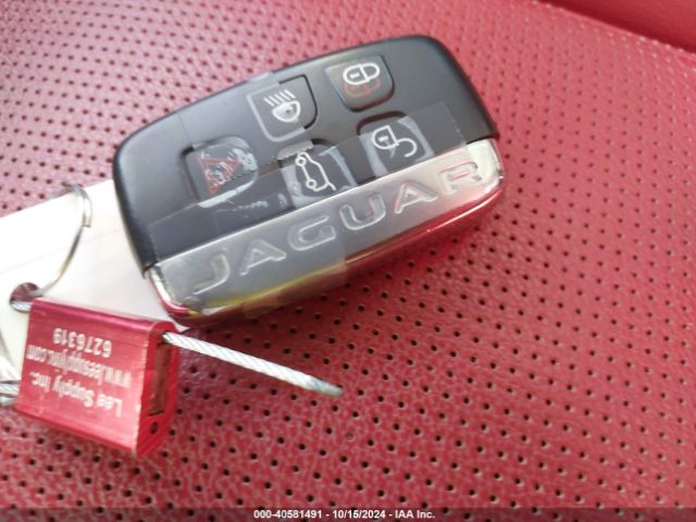 SADCL2FX9JA254584 Jaguar F-pace 25t R-sport