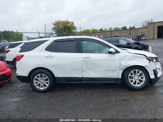 Chevrolet EQUINOX LT 2018 2GNAXSEV3J6325998 Image 13