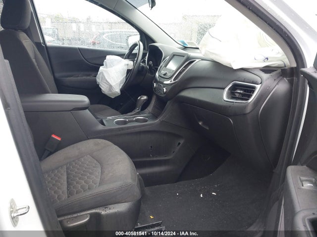 Chevrolet EQUINOX LT 2018 2GNAXSEV3J6325998 Image 5