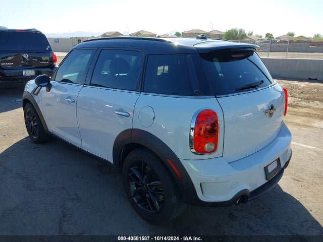 2012 MINI COOPER S COUNTRYMAN WMWZC3C54CWM27347 Photo 2
