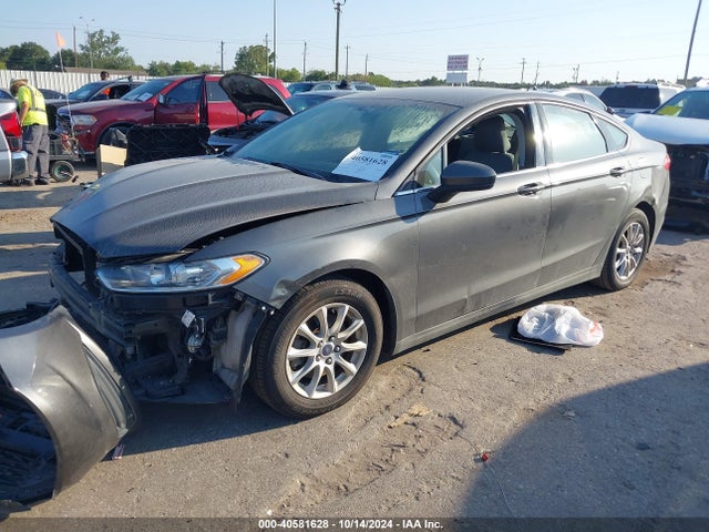 Ford FUSION S 2016 3FA6P0G75GR327194 Image 2