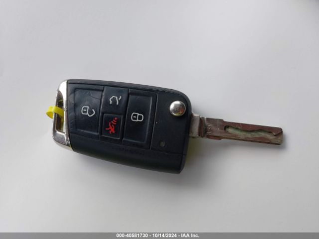 3VWC17AUXFM514736 Volkswagen Golf Sportwagen Tsi Se 4-door