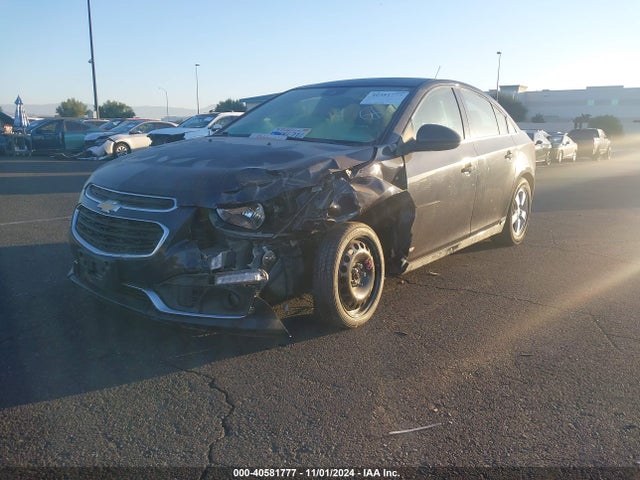 Chevrolet Cruze 1lt Auto 2015 1G1PC5SB8F7273665 Image 2