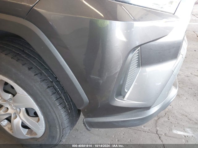 Toyota RAV4 LE 2019 JTMG1RFV7KJ019032 Image 16