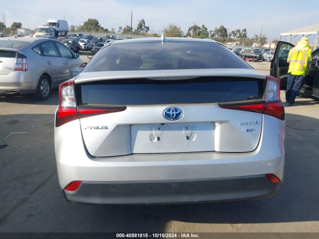 Toyota Prius L Eco 2019 JTDKARFU4K3081347 Image 16