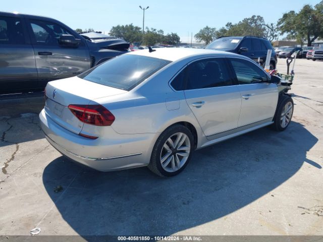1VWCT7A31HC062696 Volkswagen Passat 1.8t Sel Premium