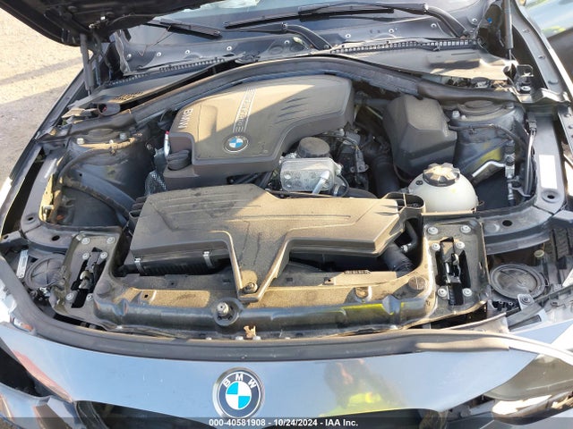 BMW 320i Xdrive 2014 WBA3C3G55ENS71229 Image 10