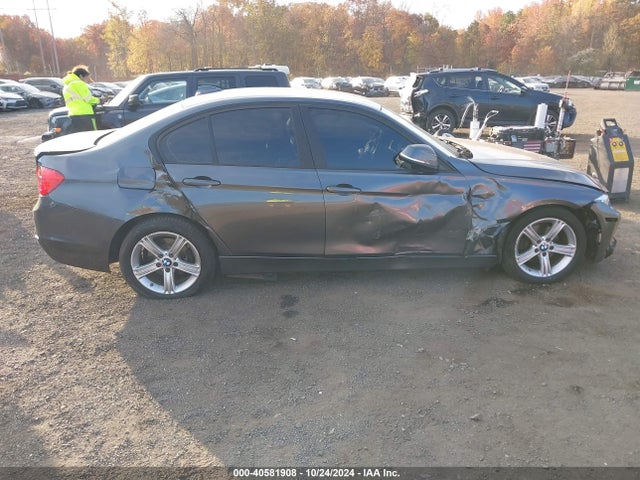 BMW 320i Xdrive 2014 WBA3C3G55ENS71229 Image 13