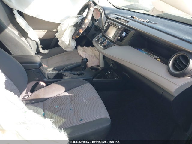 Toyota RAV4 LE 2015 2T3ZFREV9FW163426 Image 5